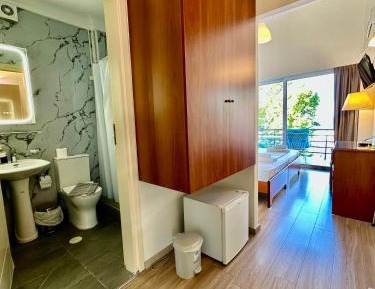 Deluxe Double Room with Balcony and Sea View