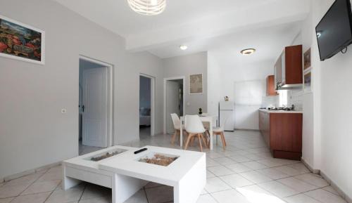 Classic One-Bedroom Apartment with King Bed