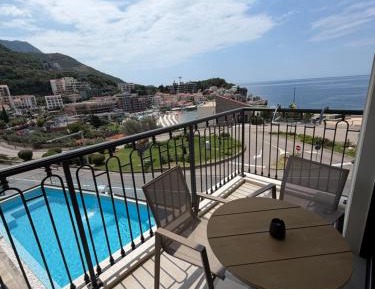 Double or Twin Room with View
