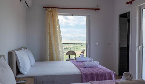 Triple Room with Garden View