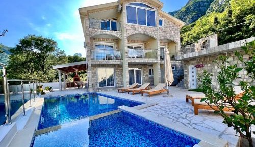 Villa with Private Pool