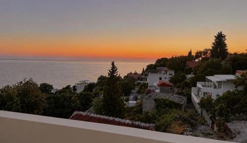 Two-Bedroom Apartment with Terrace and Sea View