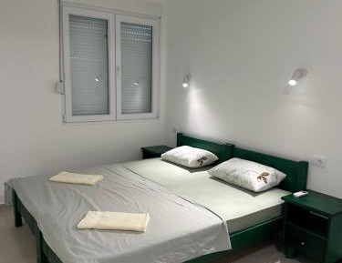 One-Bedroom Apartment with Terrace