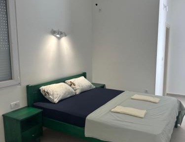 One-Bedroom Apartment with Balcony