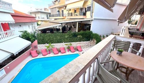 Triple Room with Pool View