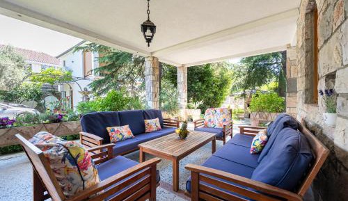 Two-Bedroom Deluxe Apartment with Balcony