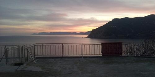 Two-Bedroom Deluxe Apartment with Ocean View