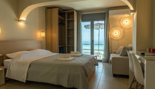 Studio with Sea View