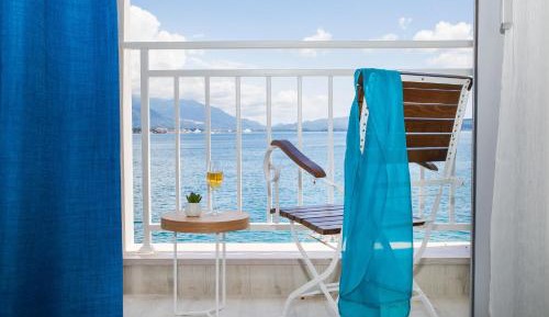 Superior Double Room with Balcony and Sea View