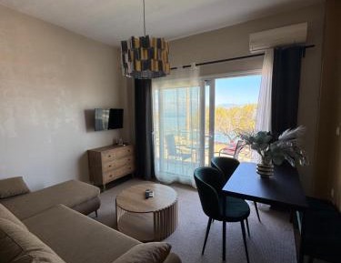 Deluxe Double Room with Balcony and Sea View