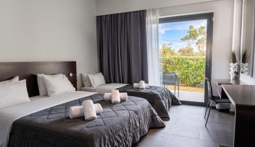 Triple Room with Balcony