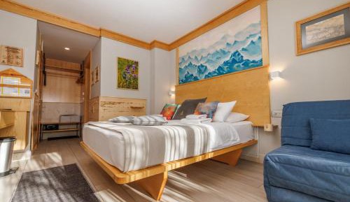 Queen Room with Balcony