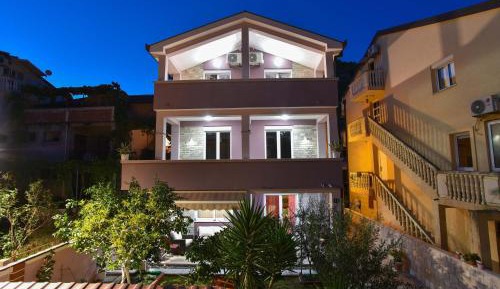 Studio with Balcony