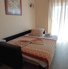 Deluxe One-Bedroom Apartment with Ocean View