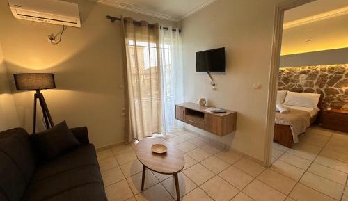 One-Bedroom Apartment with Garden View