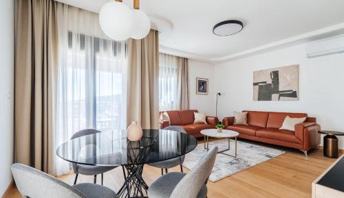 Two-Bedroom Deluxe Apartment with Balcony