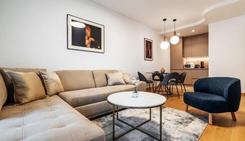 One-Bedroom Deluxe Apartment