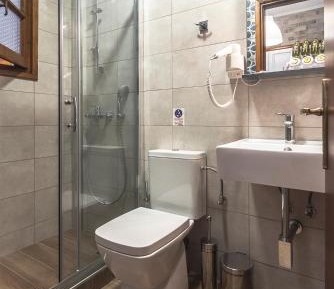 Luxury One-Bedroom Apartment