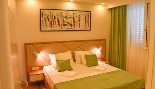 Deluxe Double Room with Balcony and Sea View