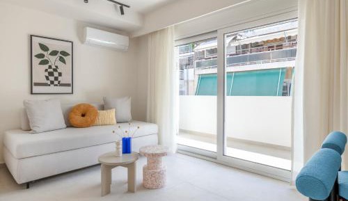 Deluxe One-Bedroom Apartment