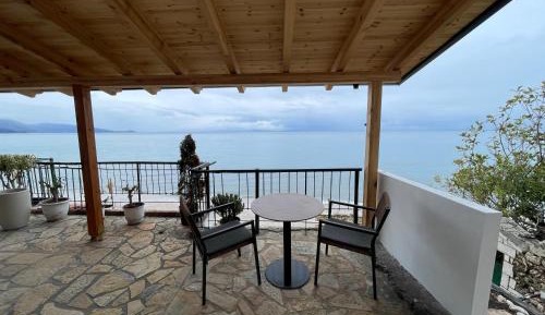 Deluxe Double Room with Balcony and Sea View