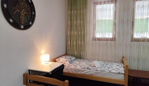 Quadruple Room with Shared Bathroom