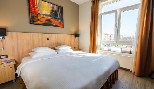Double or Twin Room with Private Bathroom