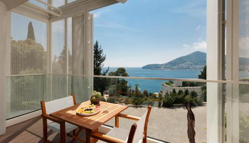 Comfort Double Room with Balcony and Sea View
