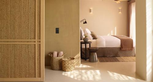 Prestige King Suite with Terrace and Pool Access - Sea View/Non-Smoking