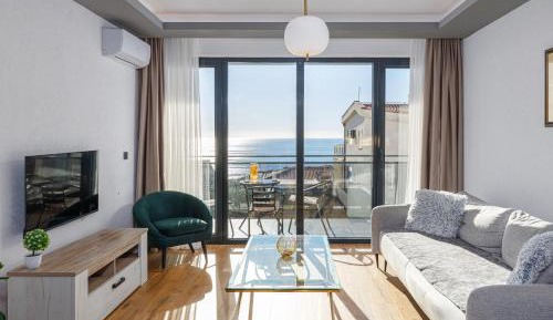 Two-Bedroom Apartment with Terrace and Sea View