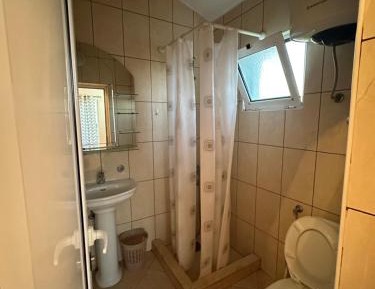 Economy Quadruple Room
