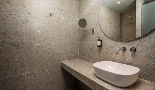 Suite with Private Hot Tub