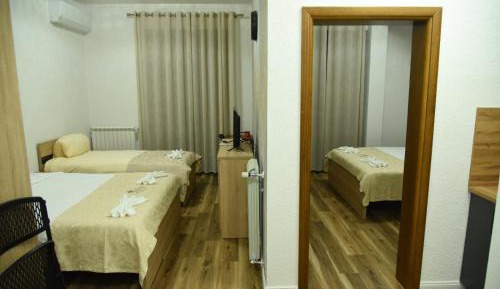 Deluxe Queen Room with Two Queen Beds