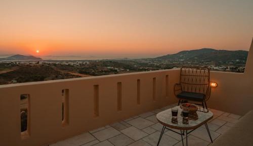 Deluxe Double Room with Balcony and Sea View