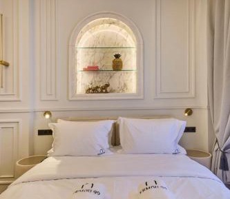 Queen Suite