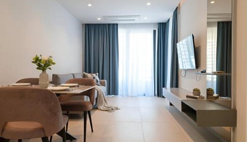 One-Bedroom Apartment with Partial Sea VIew