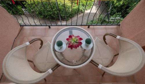 Studio with Balcony