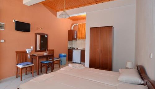 Apartment (2 Adults)