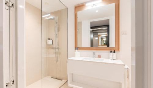 Premium King Room