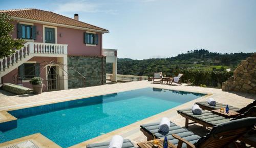 Villa with Garden View