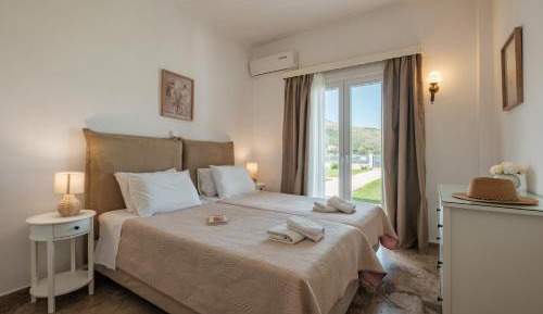 One-Bedroom Apartment with Sea View and Terrace