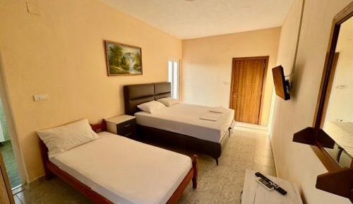 Deluxe Queen Room