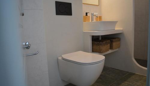 Studio Apartment with Sea View