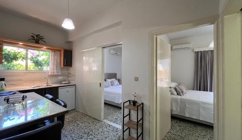 Apartment (4 Adults)