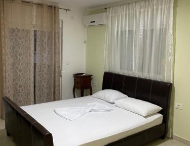 Deluxe King Studio