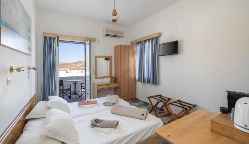 Studio with Sea View