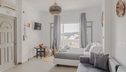 Deluxe Suite with Sea View
