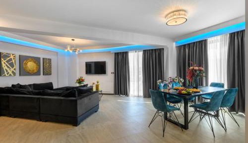 Suite with Lake View