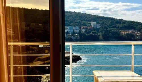 Studio with Sea View