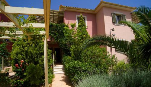 Two-Bedroom House (no pool)